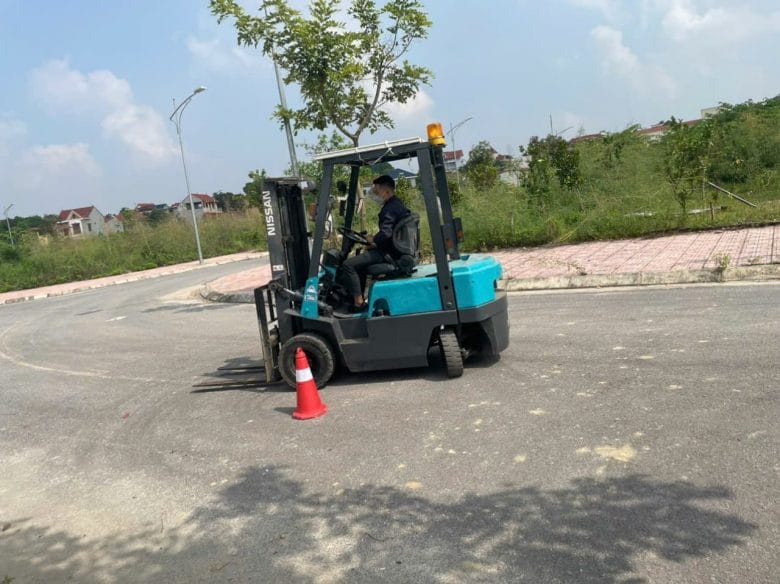 Đào tạo cấp chứng chỉ lái xe nâng tại Thanh Hóa 2 Đào tạo cấp chứng chỉ lái xe nâng tại thanh hóa