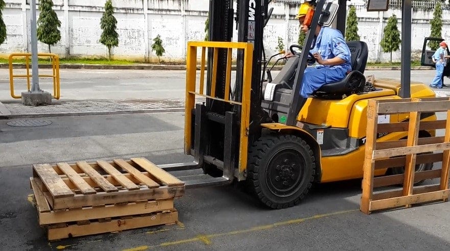 Đăng kí học lái xe nâng tại Hà Nội uy tín