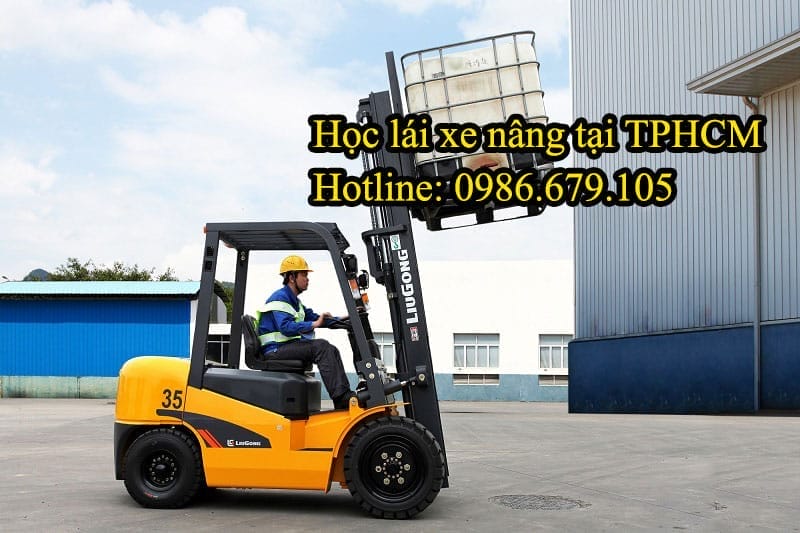 Học lái xe nâng tại TPHCM