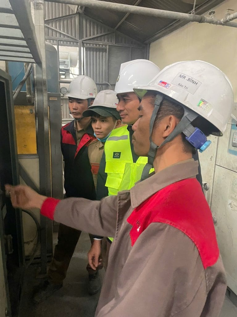 HỌC VẬN HÀNH MÁY NÉN KHÍ, CẤP CHỨNG CHỈ VẬN HÀNH MÁY NÉN KHÍ 6 học vận hành máy nén khí tại công ty cp nhựa châu âu